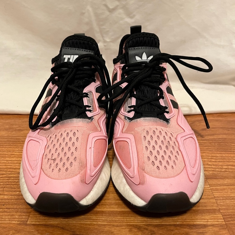 Adidas running shoes men’s 6 women’s 7.5/8